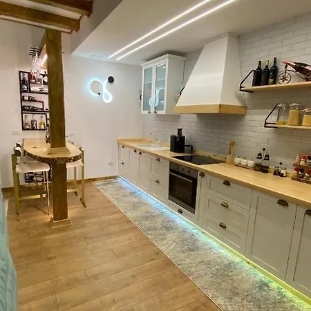 Luxury Beachfront * גולם