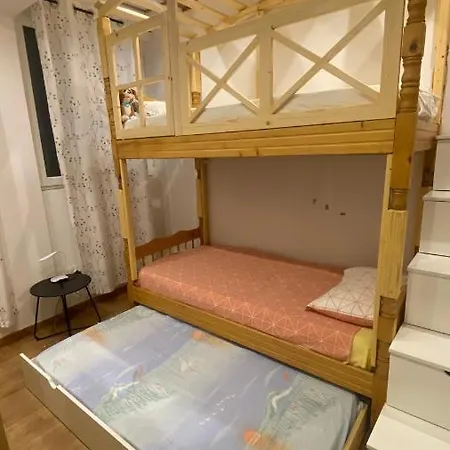 Luxury Beachfront וילה גולם